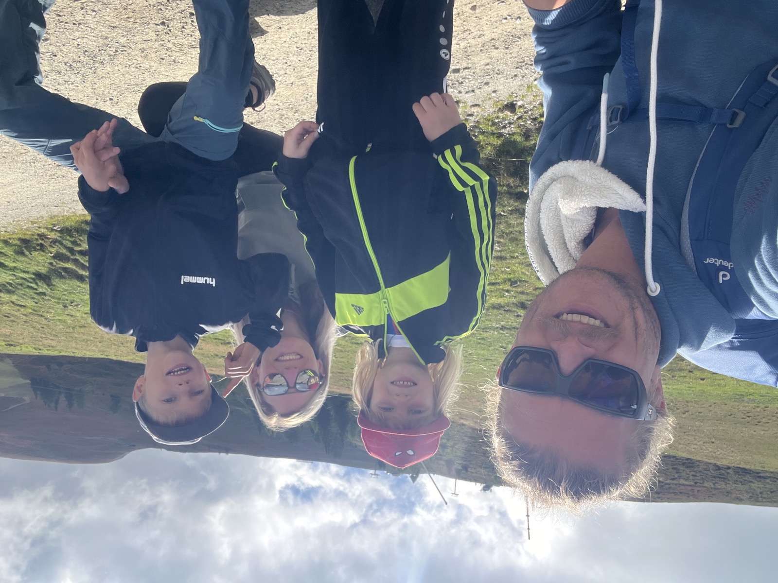 Familien-Wanderung in den Bergen